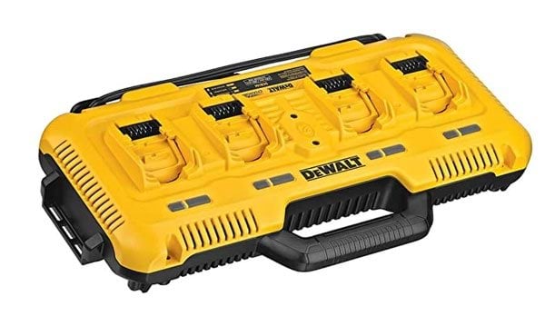 Carregador Rápido 4 Tomadas 12-54V Dewalt DCB104